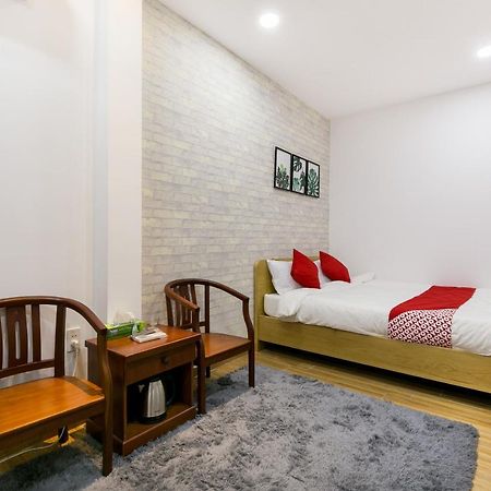 Oyo 414 Saigon Home Thành Pho Ho Chí Minh Esterno foto