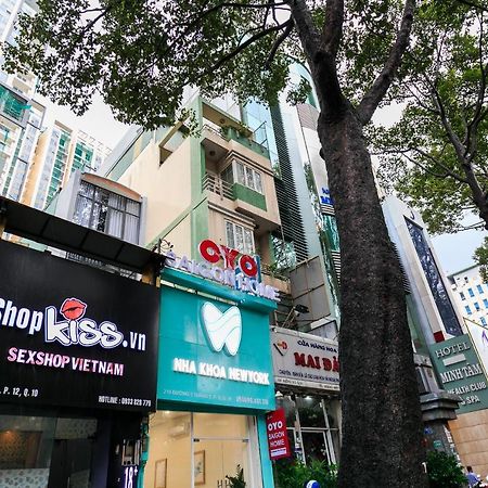 Oyo 414 Saigon Home Thành Pho Ho Chí Minh Esterno foto