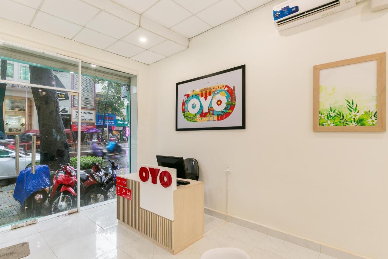 Oyo 414 Saigon Home Thành Pho Ho Chí Minh Esterno foto