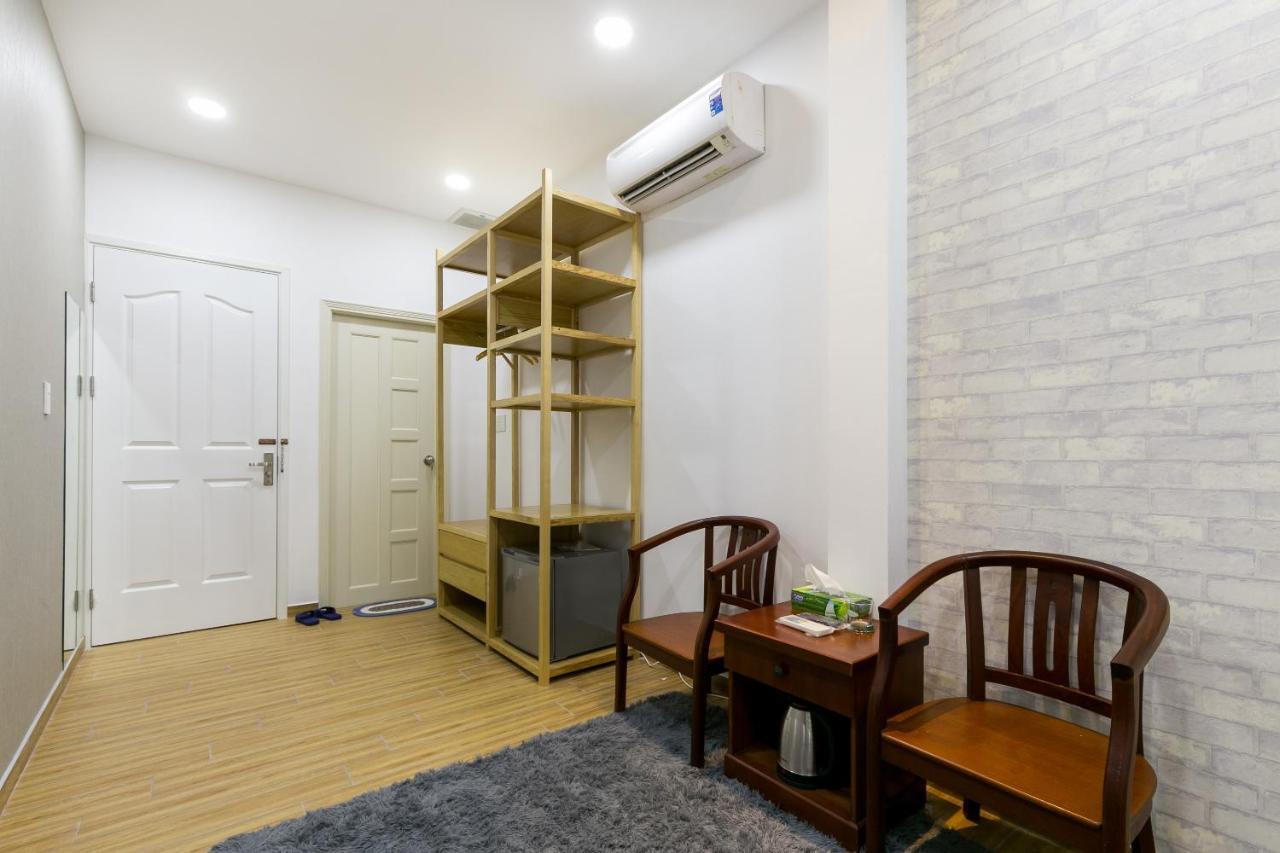 Oyo 414 Saigon Home Thành Pho Ho Chí Minh Esterno foto